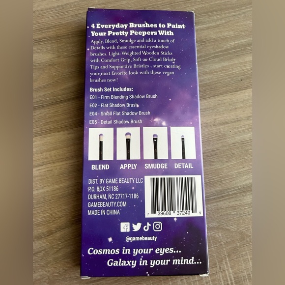 NIB Game Beauty Eyes On Me 4 Essential Eyeshadow Brush Set - Picture 5 of 6